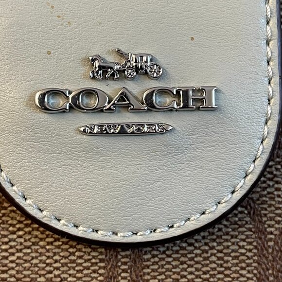 NWOT Coach Phone Tech Wallet with Colorblock Signature Canvas and Wrist Strap - Picture 3 of 6